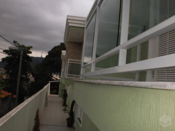 Imagem Sobrado com 2 Quartos à Venda, 137 m² em Vila Boaçava - São Paulo