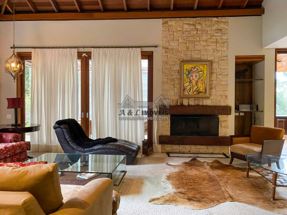 Imagem Casa de Condomínio com 4 Quartos à Venda, 298 m² em Vale Encantado - Campos Do Jordão