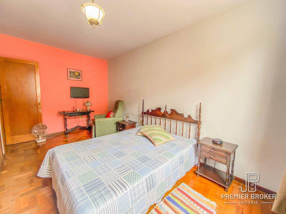 Imagem Apartamento com 4 Quartos à Venda, 123 m² em São Pedro - Teresópolis Imagem Apartamento com 4 Quartos à Venda, 123 m² em São Pedro - Teresópolis