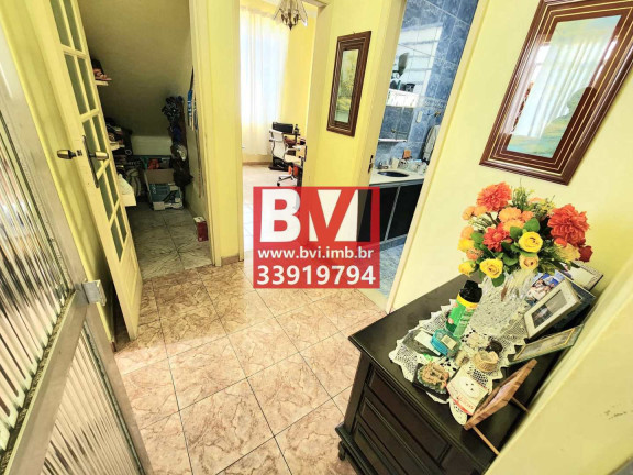 Imagem Casa com 5 Quartos à Venda, 224 m² em Vila Kosmos - Rio De Janeiro Imagem Casa com 5 Quartos à Venda, 224 m² em Vila Kosmos - Rio De Janeiro