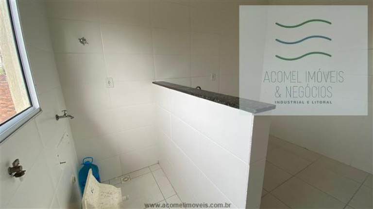 Imagem Casa com 2 Quartos à Venda, 51 m² em Jardim Melvi - Praia Grande Imagem Casa com 2 Quartos à Venda, 51 m² em Jardim Melvi - Praia Grande