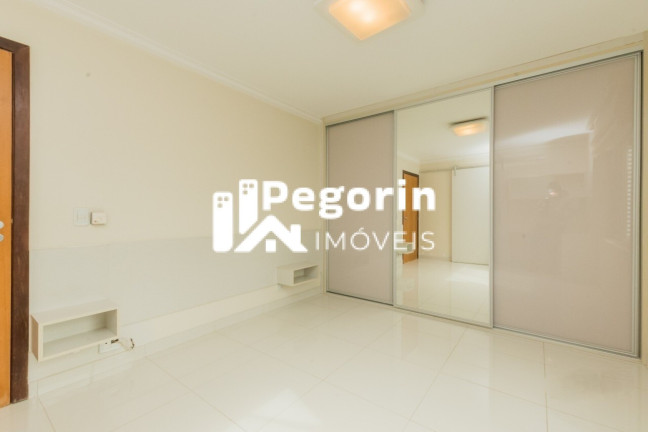 Imagem Apartamento com 3 Quartos à Venda, 147 m² em Cabral - Curitiba