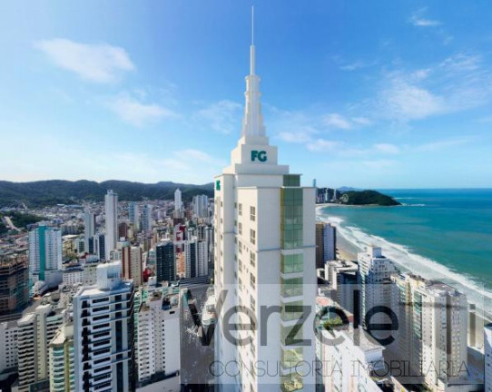 Imóvel com 4 Quartos à Venda, 171 m² em Centro - Balneário Camboriú