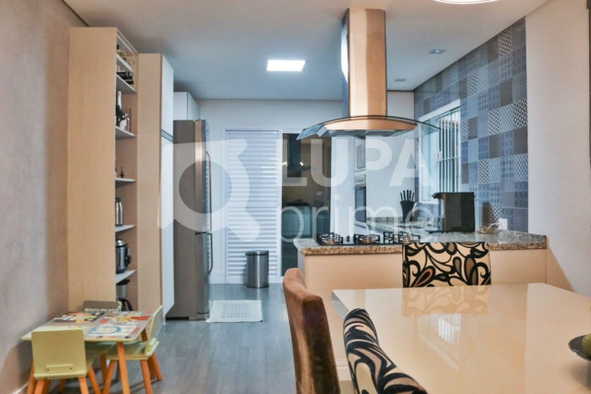 Imagem Casa com 3 Quartos à Venda, 360 m² em Jardim Guanca - São Paulo Imagem Casa com 3 Quartos à Venda, 360 m² em Jardim Guanca - São Paulo