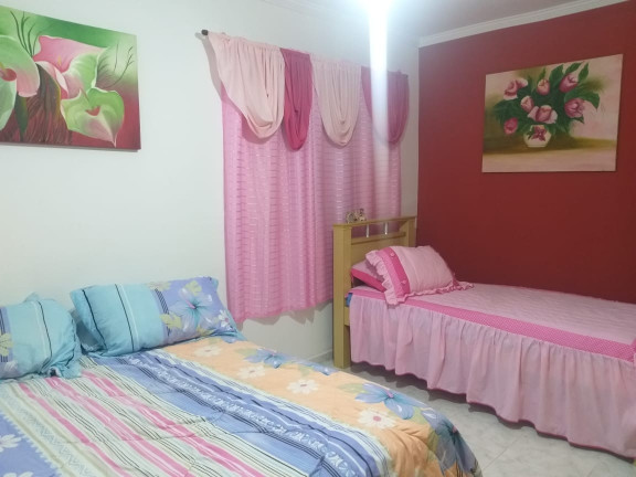 Imagem Sobrado com 3 Quartos à Venda, 182 m² em Residencial Pasin - Pindamonhangaba