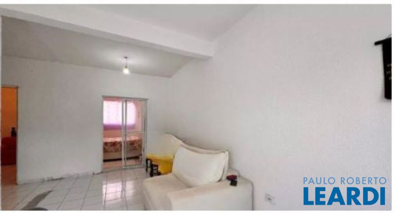 Imagem Sobrado com 2 Quartos à Venda, 180 m² em Jardim Das Maravilhas - Santo André Imagem Sobrado com 2 Quartos à Venda, 180 m² em Jardim Das Maravilhas - Santo André