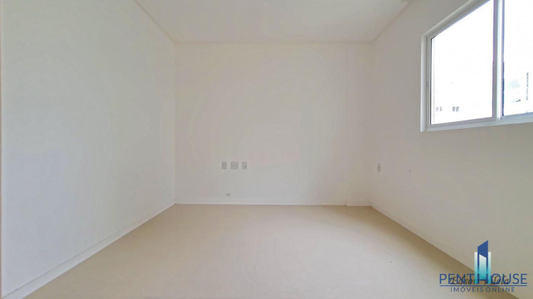 Imagem Apartamento com 3 Quartos à Venda, 130 m² em Centro - Balneário Camboriú Imagem Apartamento com 3 Quartos à Venda, 130 m² em Centro - Balneário Camboriú