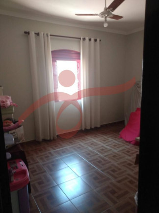 Imagem Casa com 3 Quartos à Venda, 250 m² em Parque São Cristóvão - Taubaté