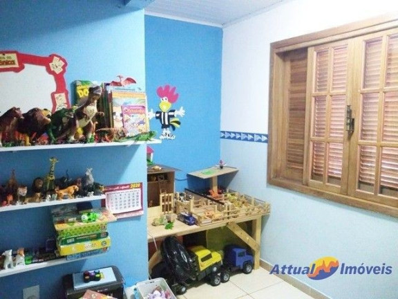 Imagem Casa com 5 Quartos à Venda, 186 m² em Várzea - Teresópolis