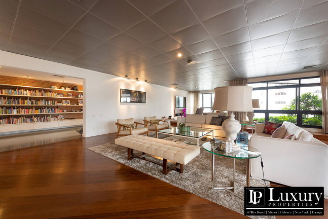 Imagem Apartamento com 4 Quartos à Venda, 500 m² em Real Parque - São Paulo