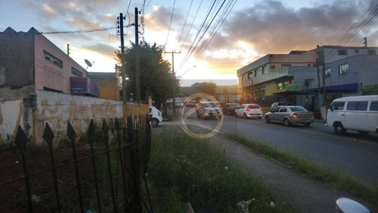 Imagem Terreno à Venda, 600 m² em Pinheirinho - Curitiba Imagem Terreno à Venda, 600 m² em Pinheirinho - Curitiba