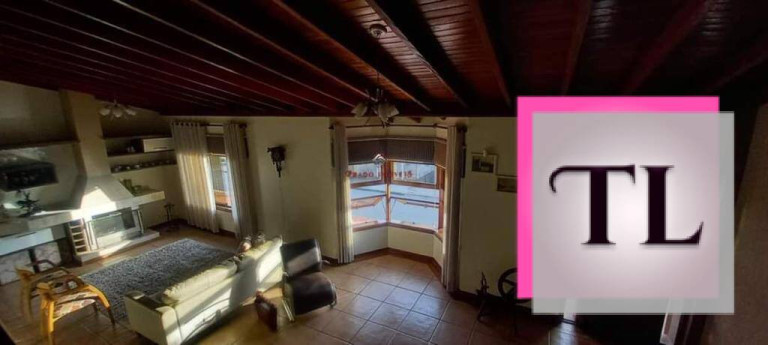 Imagem Casa com 3 Quartos à Venda, 330 m² em Poços De Caldas