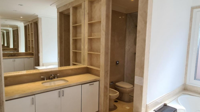 Imagem Casa com 4 Quartos à Venda, 750 m² em Jardim Europa - São Paulo Imagem Casa com 4 Quartos à Venda, 750 m² em Jardim Europa - São Paulo