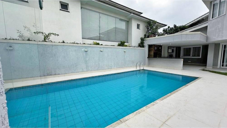 Imagem Casa de Condomínio com 6 Quartos para Alugar, 550 m² em Barra Da Tijuca - Rio De Janeiro Imagem Casa de Condomínio com 6 Quartos para Alugar, 550 m² em Barra Da Tijuca - Rio De Janeiro