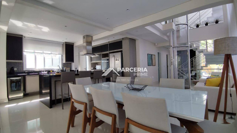 Imagem Casa com 5 Quartos à Venda, 553 m² em Riviera Módulo 18 - Bertioga Imagem Casa com 5 Quartos à Venda, 553 m² em Riviera Módulo 18 - Bertioga