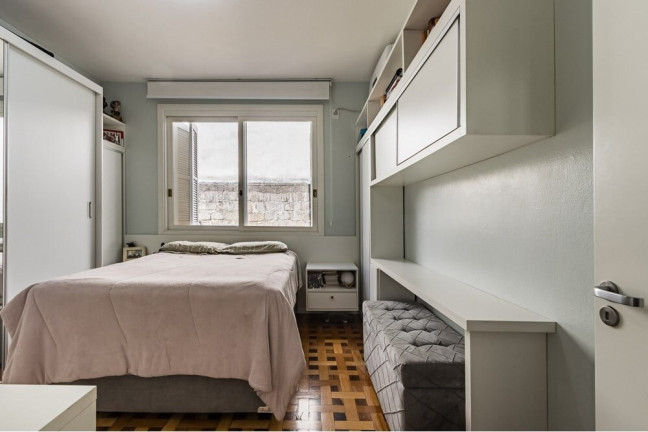 Imagem Apartamento com 1 Quarto à Venda, 38 m² em Rio Branco - Porto Alegre Imagem Apartamento com 1 Quarto à Venda, 38 m² em Rio Branco - Porto Alegre