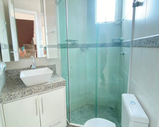 Imagem Casa com 4 Quartos à Venda, 220 m² em Buraquinho - Lauro De Freitas Imagem Casa com 4 Quartos à Venda, 220 m² em Buraquinho - Lauro De Freitas