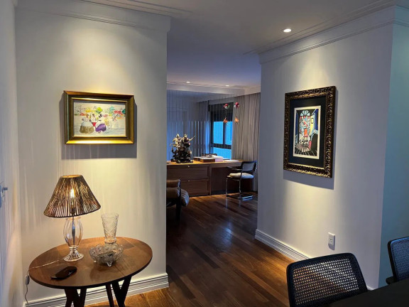 Imagem Apartamento com 2 Quartos à Venda, 159 m² em Centro - Balneário Camboriú