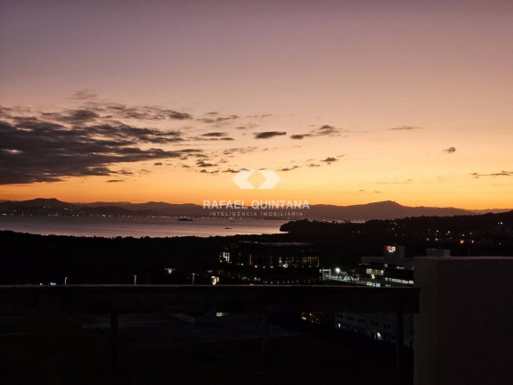 Imagem Apartamento com 2 Quartos à Venda, 75 m² em Monte Verde - Florianópolis