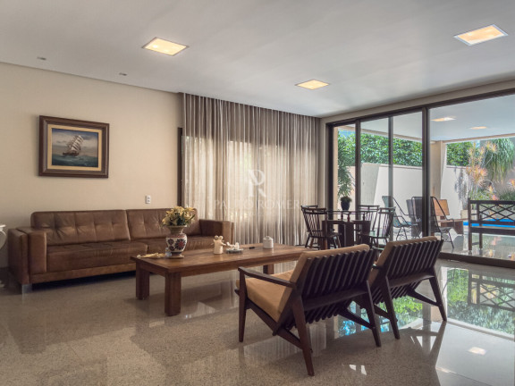 Imagem Casa com 4 Quartos à Venda, 380 m² em Jardins Verona - Goiânia Imagem Casa com 4 Quartos à Venda, 380 m² em Jardins Verona - Goiânia