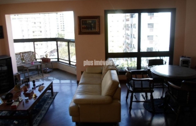 Imagem Apartamento com 4 Quartos à Venda, 200 m² em Moema - São Paulo