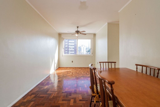 Imagem Imóvel com 2 Quartos à Venda, 76 m² em Petrópolis - Porto Alegre