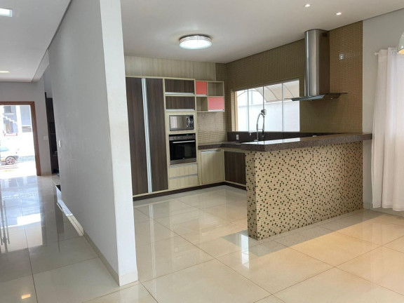 Imagem Casa com 3 Quartos à Venda, 328 m² em Condomínio Belvedere - Cuiabá Imagem Casa com 3 Quartos à Venda, 328 m² em Condomínio Belvedere - Cuiabá