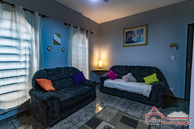 Imagem Casa com 3 Quartos à Venda, 160 m² em Jardim Das Indústrias - Jacareí Imagem Casa com 3 Quartos à Venda, 160 m² em Jardim Das Indústrias - Jacareí