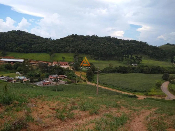 Fazenda à Venda, 30 m² em Correia De Almeida - Barbacena