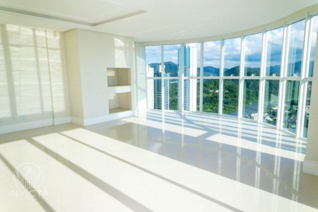 Imagem Cobertura com 3 Quartos à Venda, 246 m² em Centro - Balneário Camboriú Imagem Cobertura com 3 Quartos à Venda, 246 m² em Centro - Balneário Camboriú