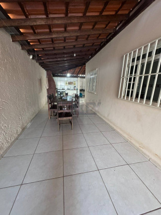 Imagem Casa com 3 Quartos à Venda, 200 m² em Independência - Montes Claros Imagem Casa com 3 Quartos à Venda, 200 m² em Independência - Montes Claros