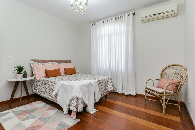 Imagem Casa com 4 Quartos à Venda, 420 m² em Jardim Atlântico - Florianópolis Imagem Casa com 4 Quartos à Venda, 420 m² em Jardim Atlântico - Florianópolis