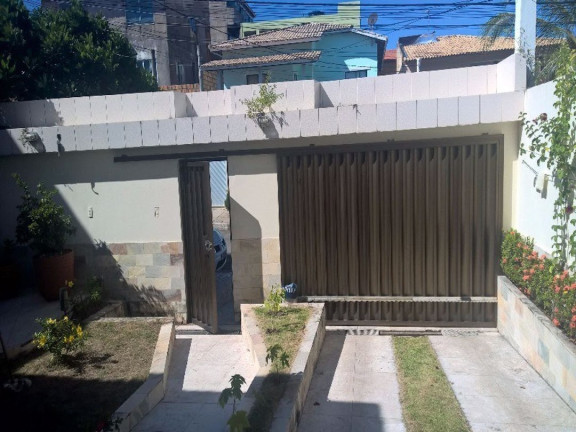 Imagem Casa com 3 Quartos à Venda, 190 m² em Centro - Lauro De Freitas Imagem Casa com 3 Quartos à Venda, 190 m² em Centro - Lauro De Freitas