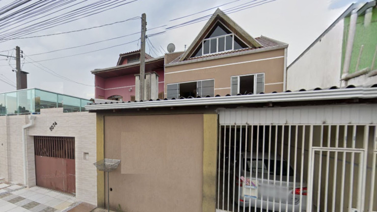 Imagem Casa com 3 Quartos à Venda, 210 m² em Guaíra - Curitiba
