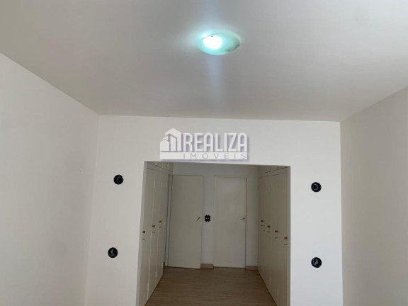 Imagem Apartamento com 4 Quartos à Venda, 242 m² em Centro - Uberaba Imagem Apartamento com 4 Quartos à Venda, 242 m² em Centro - Uberaba