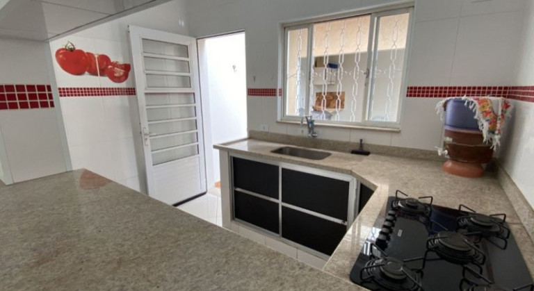 Imagem Sobrado com 3 Quartos à Venda, 202 m² em Parque Aeroporto - Taubate