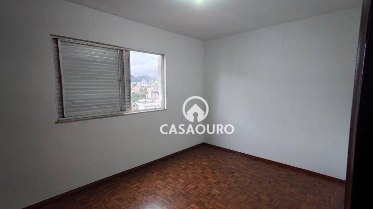 Imagem Apartamento com 3 Quartos à Venda, 110 m² em Santo Antônio - Belo Horizonte Imagem Apartamento com 3 Quartos à Venda, 110 m² em Santo Antônio - Belo Horizonte