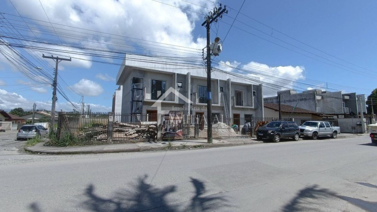 Casa com 3 Quartos à Venda, 88 m² em Petrópolis - Joinville