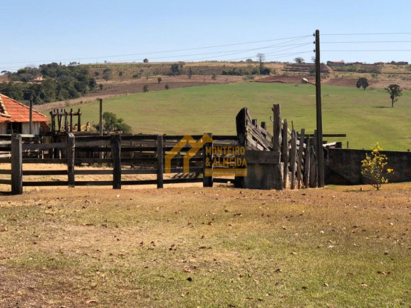 Fazenda à Venda, 300 m² em Vale San Fernando - Itapetininga