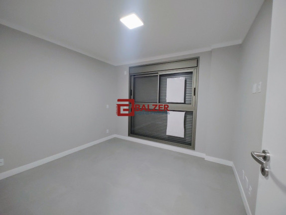 Imagem Apartamento com 3 Quartos à Venda, 132 m² em Centro - Florianópolis Imagem Apartamento com 3 Quartos à Venda, 132 m² em Centro - Florianópolis