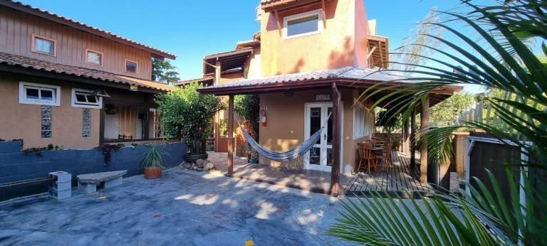 Imagem Imóvel com 8 Quartos à Venda, 700 m² em Praia Do Rosa - Imbituba Imagem Imóvel com 8 Quartos à Venda, 700 m² em Praia Do Rosa - Imbituba