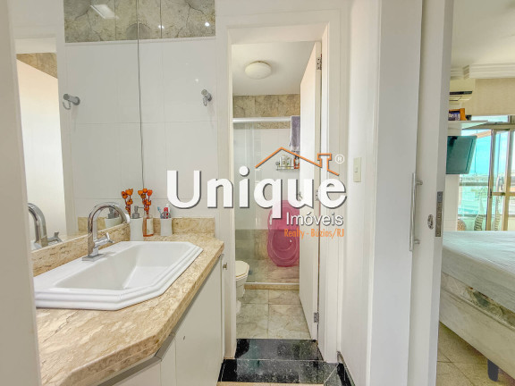 Imagem Cobertura com 5 Quartos à Venda, 240 m² em Centro - Cabo Frio