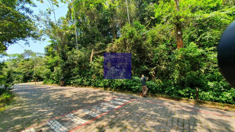 Terreno à Venda, 1.000 m² em Balneario Praia Do Perequê - Guarujá