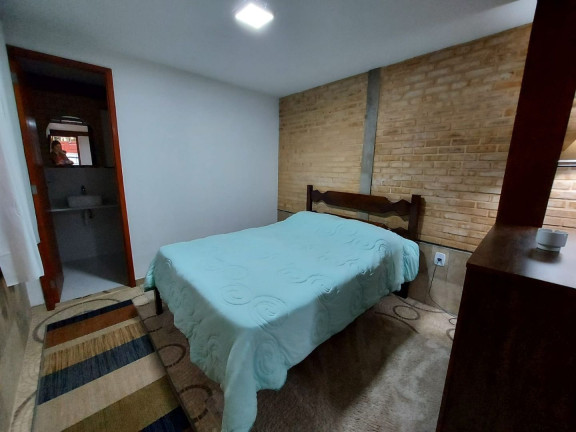 Imagem Casa com 4 Quartos à Venda, 574 m² em Granja Guarani - Teresópolis
