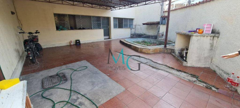 Imagem Casa com 4 Quartos à Venda, 362 m² em Campo Grande - Rio De Janeiro Imagem Casa com 4 Quartos à Venda, 362 m² em Campo Grande - Rio De Janeiro