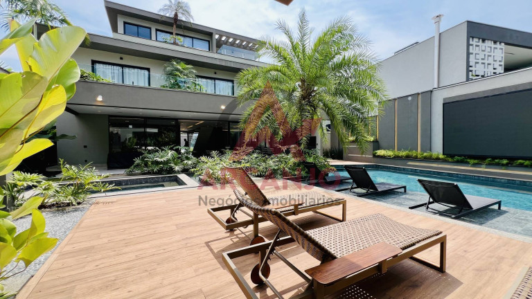 Casa com 6 Quartos à Venda, 831 m² em Riviera - Bertioga