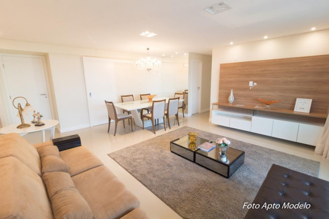 Imagem Apartamento com 3 Quartos à Venda, 130 m² em Cocó - Fortaleza