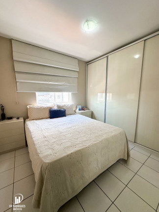 Imagem Apartamento com 3 Quartos à Venda, 74 m² em Ponta Verde - Maceió