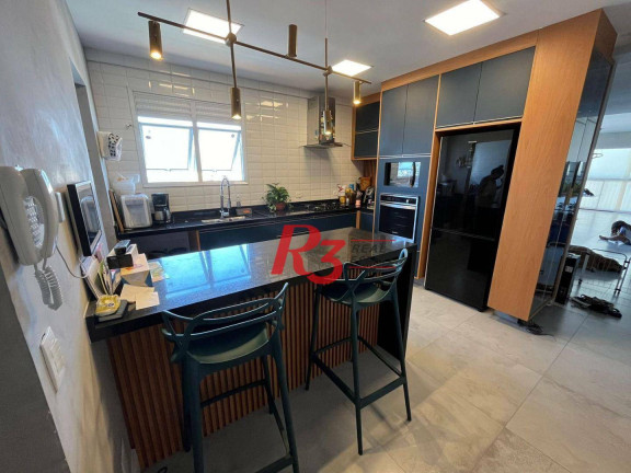 Imagem Imóvel com 3 Quartos à Venda, 131 m² em Encruzilhada - Santos Imagem Imóvel com 3 Quartos à Venda, 131 m² em Encruzilhada - Santos