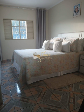 Imagem Casa com 2 Quartos à Venda, 180 m² em Cidade Intercap - Taboão Da Serra Imagem Casa com 2 Quartos à Venda, 180 m² em Cidade Intercap - Taboão Da Serra